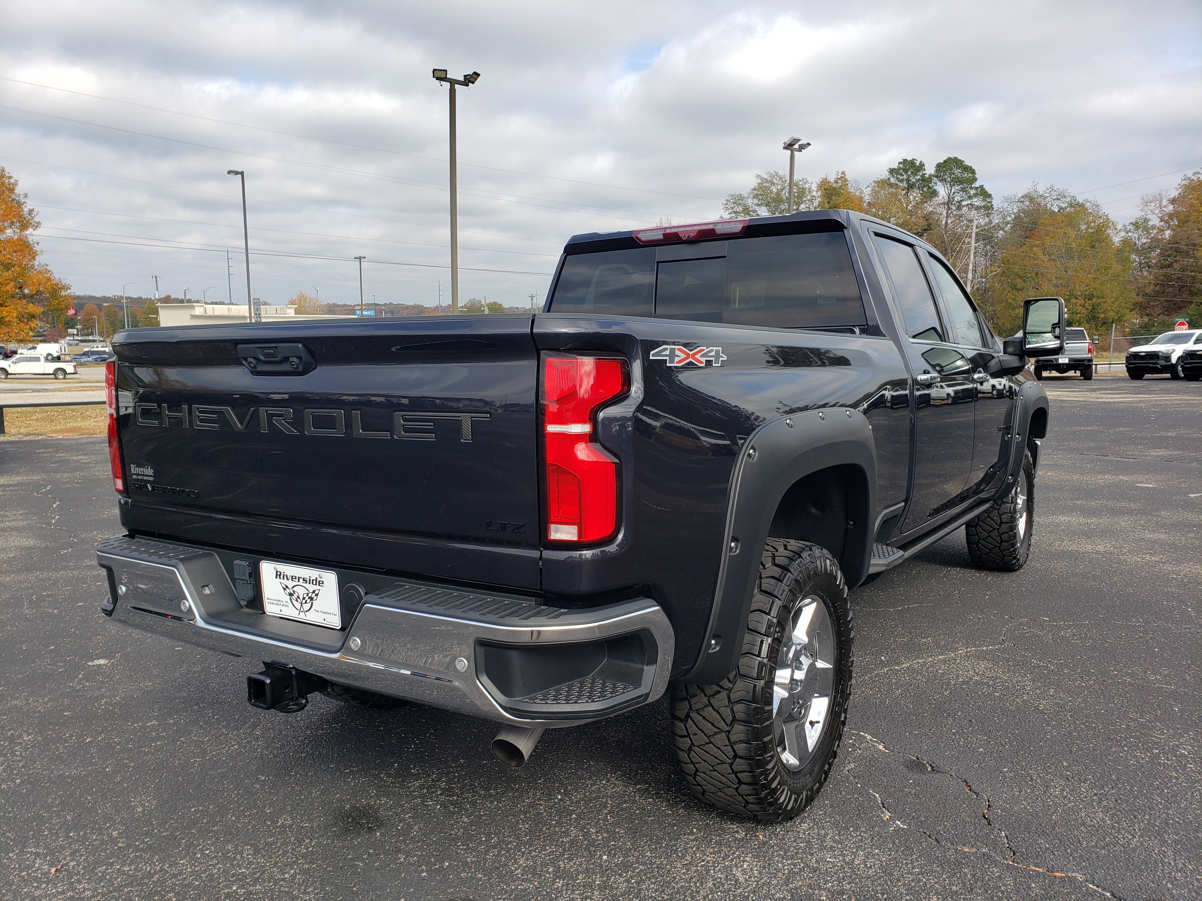 Used 2024 Chevrolet Silverado 3500 LTZ w/ LTZ Plus Package image 3