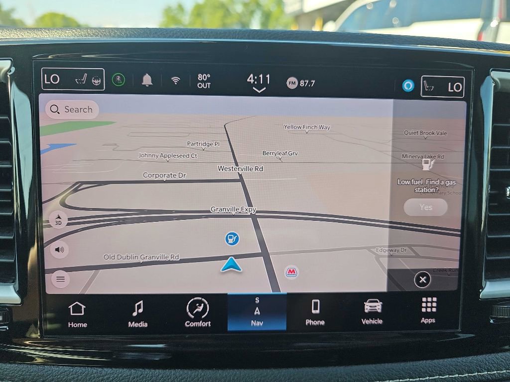 Used 2022 Chrysler Pacifica Touring-L w/ Uconnect Theater Family Group image 33