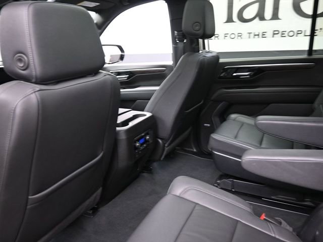 Used 2025 Chevrolet Suburban LT w/ Comfort Package AWD/4WD image 24