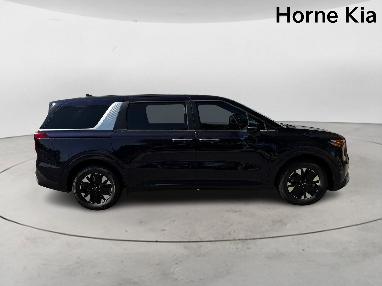 New 2026 Kia Carnival LXS image 3