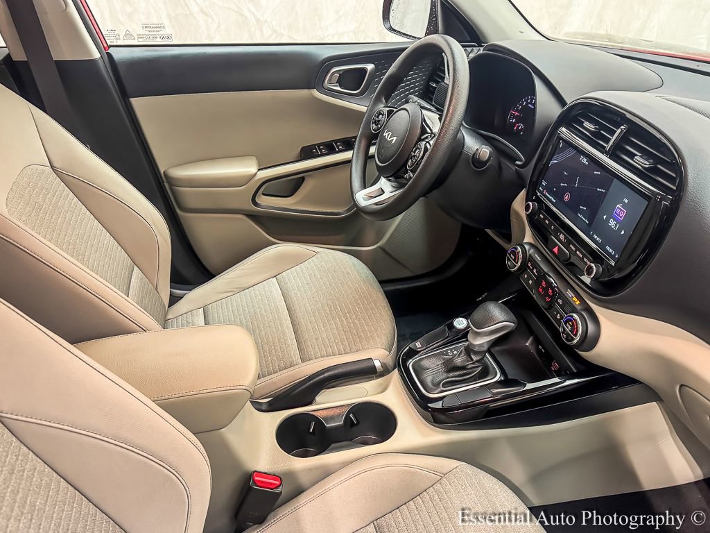 Used 2022 Kia Soul S image 25