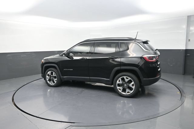Used 2018 Jeep Compass Limited w/ Navigation Group AWD/4WD image 47