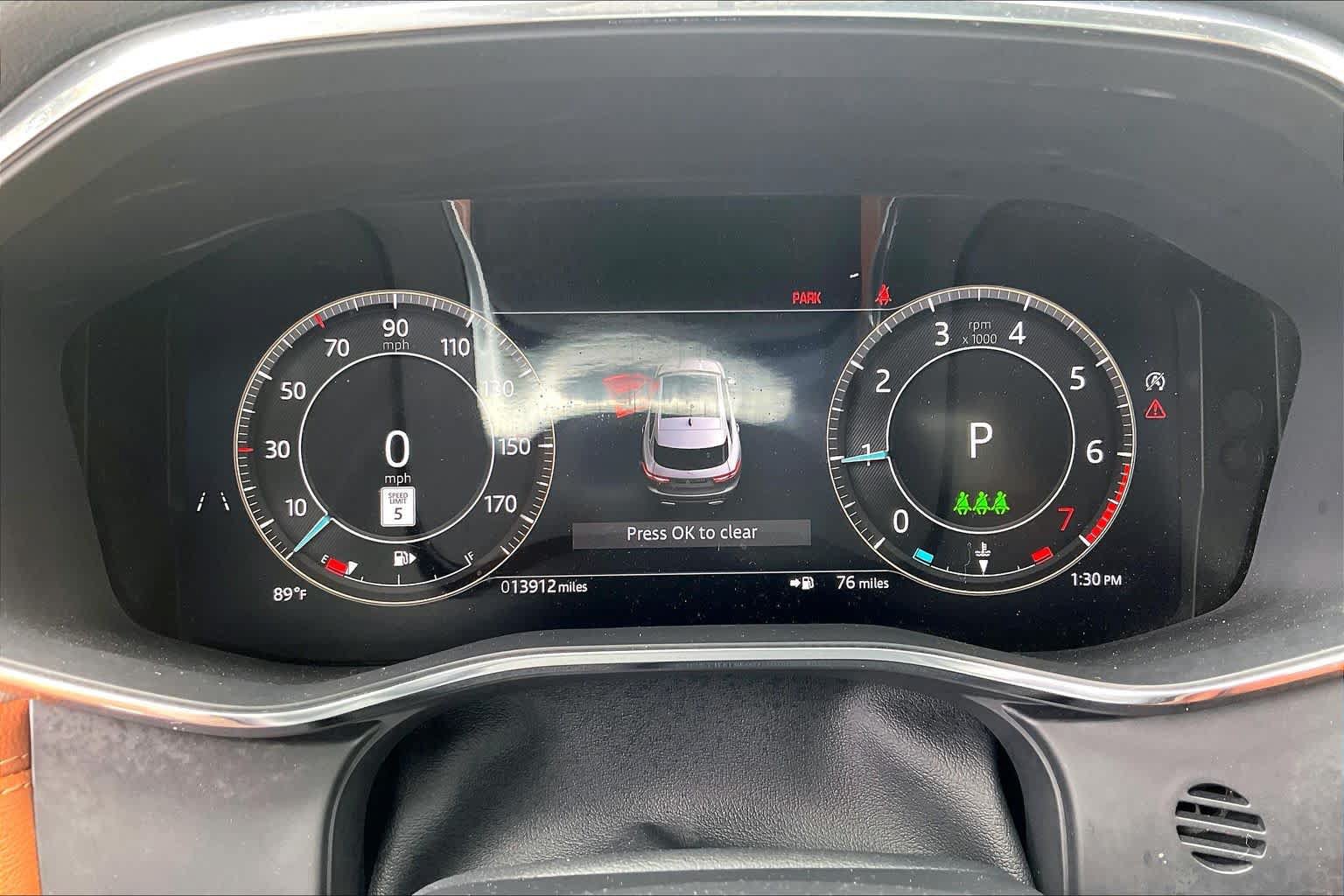 Used 2025 Jaguar F-PACE R-Dynamic S AWD/4WD image 27