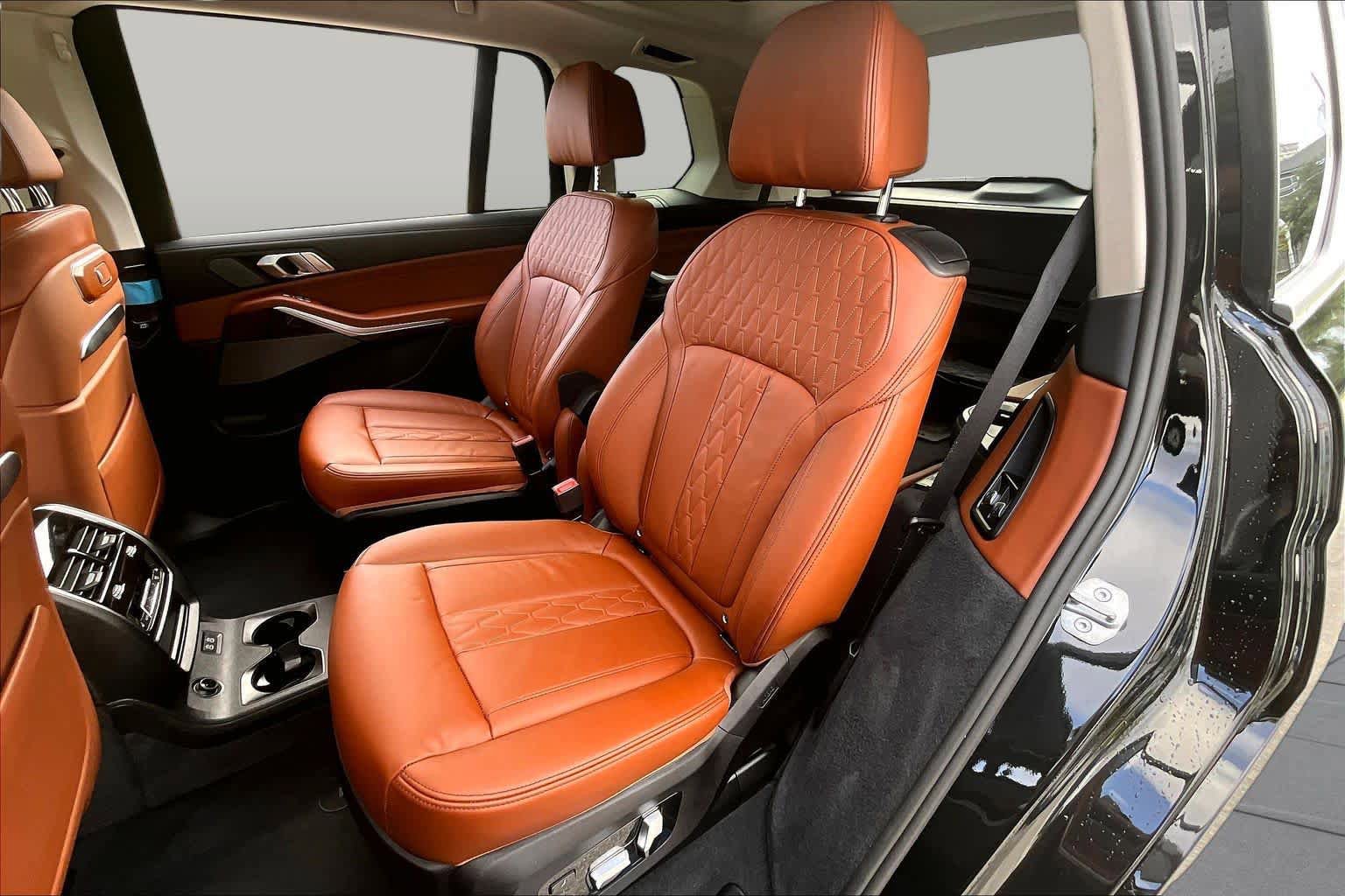 Used 2026 BMW X7 xDrive40i w/ Premium Package AWD/4WD image 18