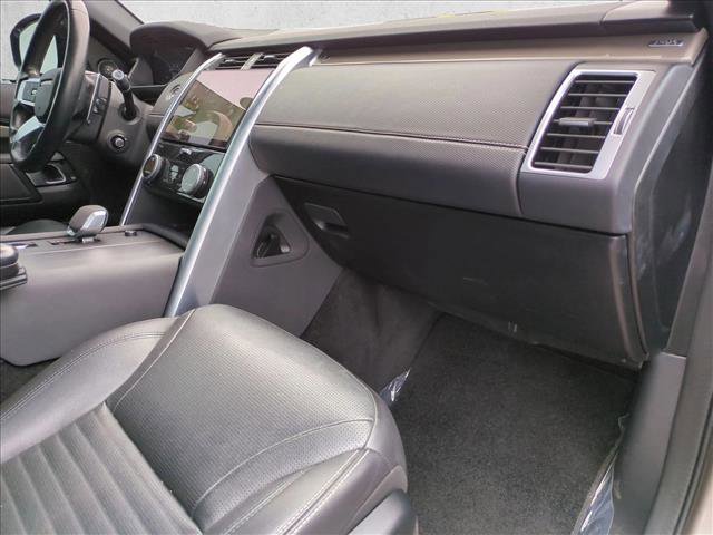 Used 2021 Land Rover Discovery S R-Dynamic AWD/4WD image 26
