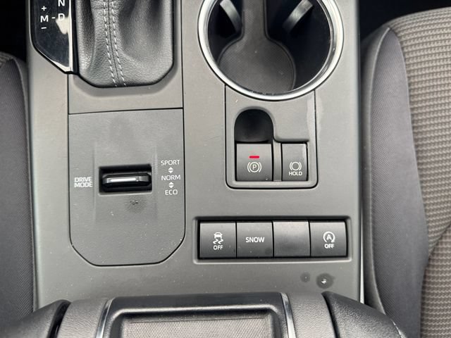 Used 2022 Toyota Highlander L FWD image 26