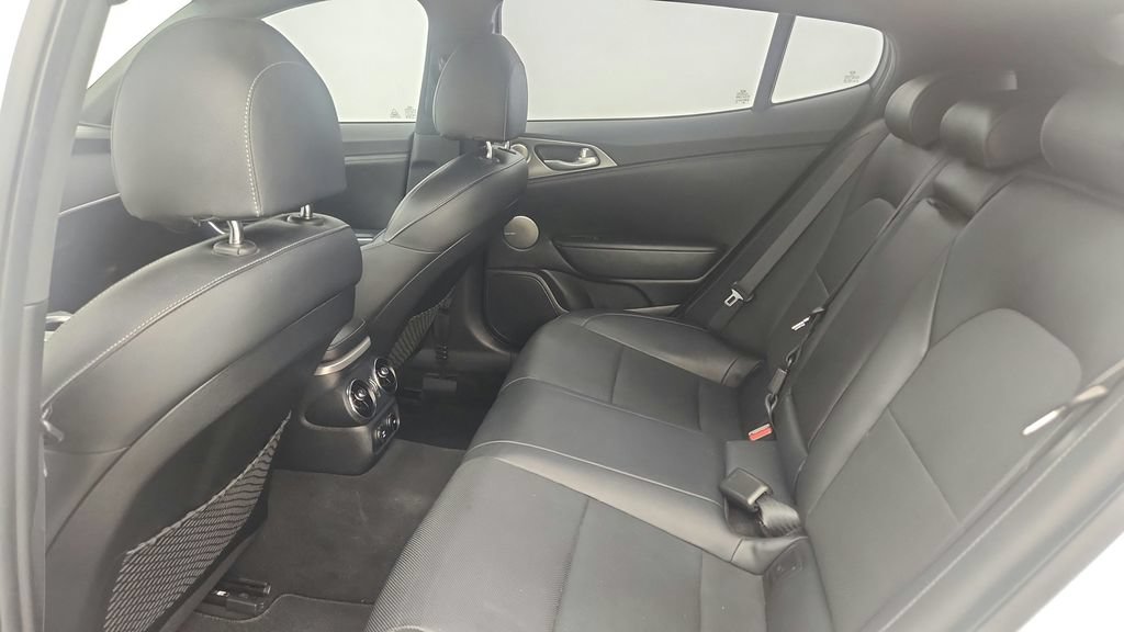 Used 2021 Kia Stinger GT1 image 19