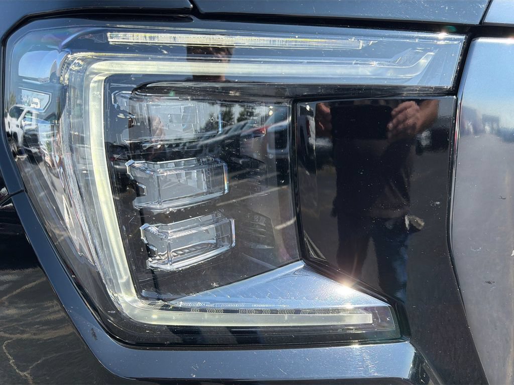 Certified 2024 GMC Yukon AT4 w/ Technology Package AWD/4WD image 11