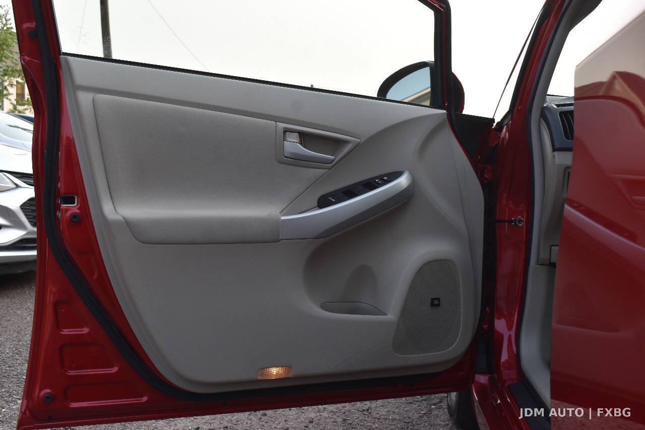 Used 2011 Toyota Prius Three FWD image 8