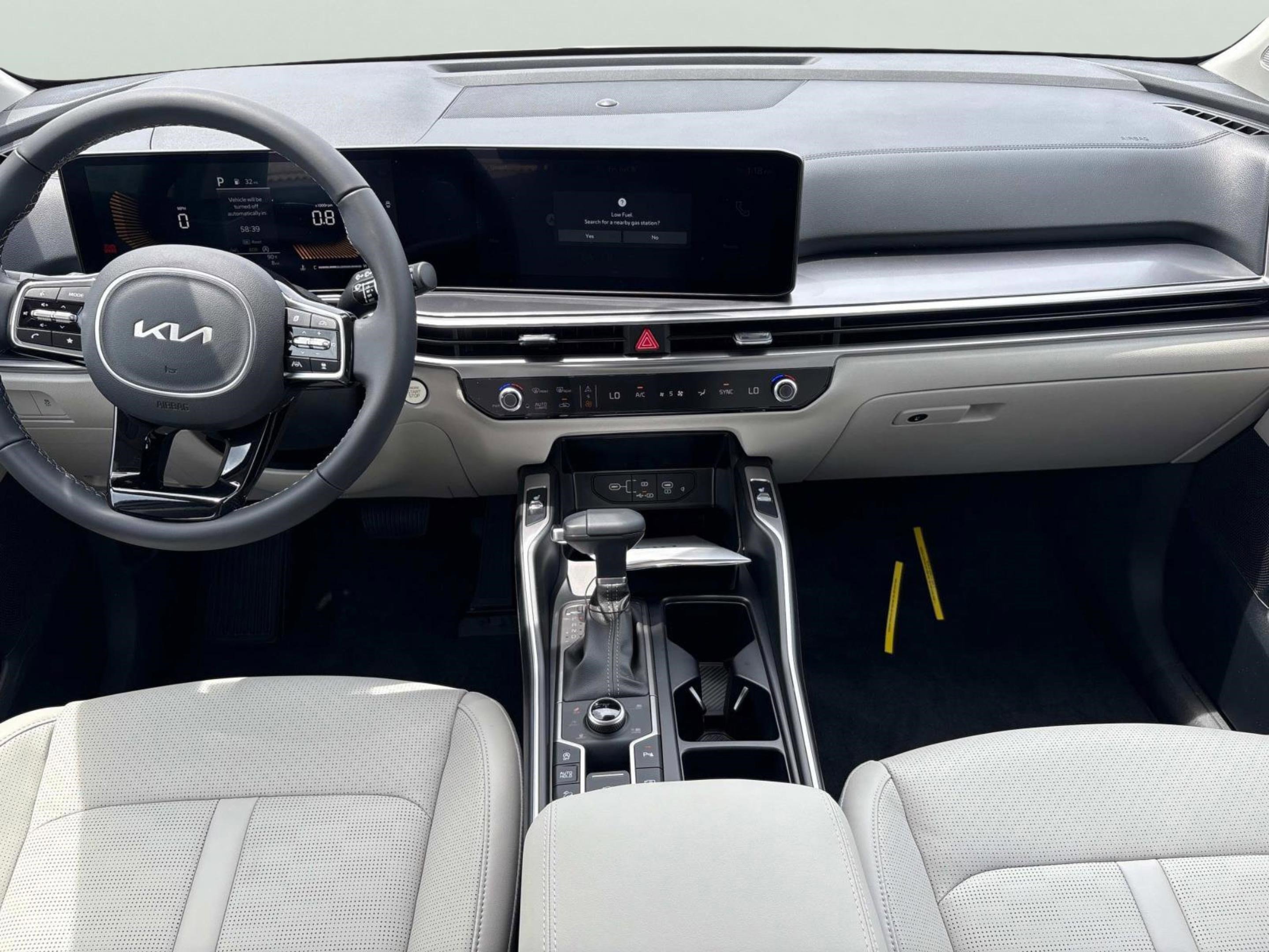 New 2025 Kia Sorento S image 15