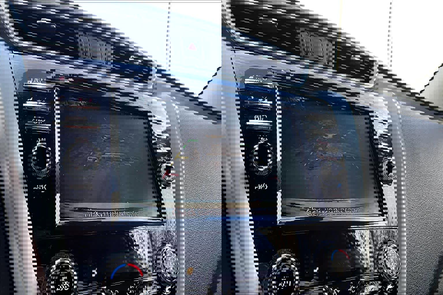 Used 2023 Nissan Murano SV image 27