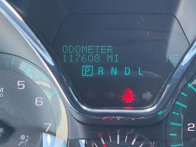 Used 2015 Chevrolet Traverse LT FWD image 2