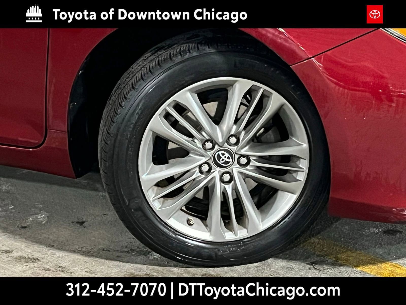 Used 2017 Toyota Camry XLE image 2