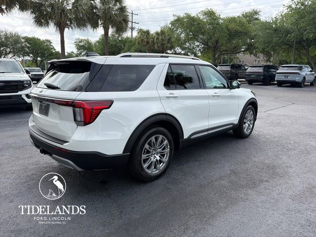 New 2026 Ford Explorer Platinum RWD image 7