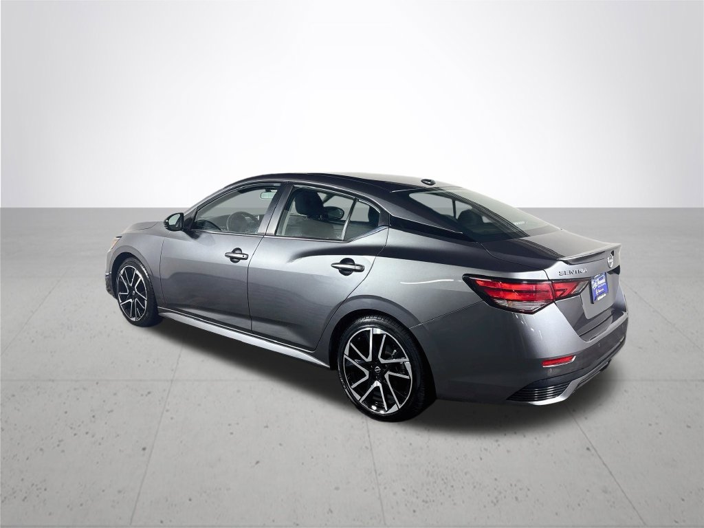 Used 2025 Nissan Sentra SR FWD image 8