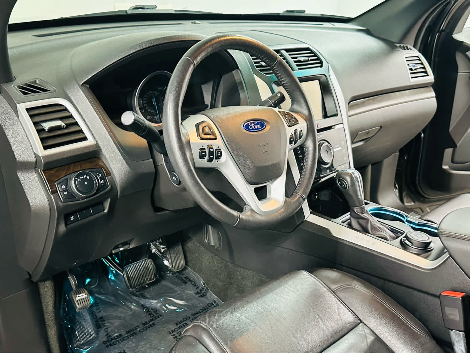 Used 2015 Ford Explorer Limited AWD/4WD image 10