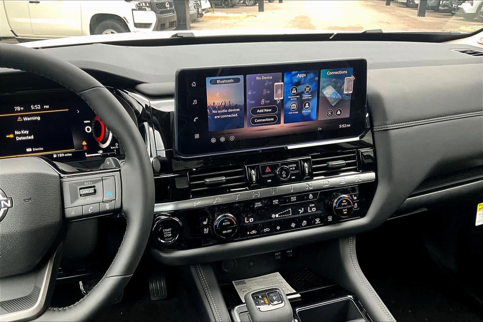 New 2026 Nissan Pathfinder Platinum image 6