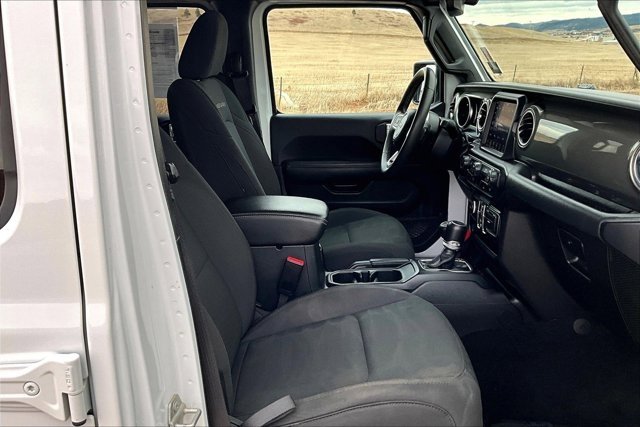 Used 2023 Jeep Gladiator Overland image 29