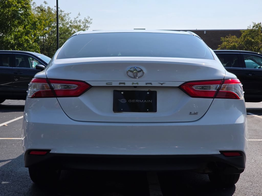 Used 2018 Toyota Camry LE FWD image 18