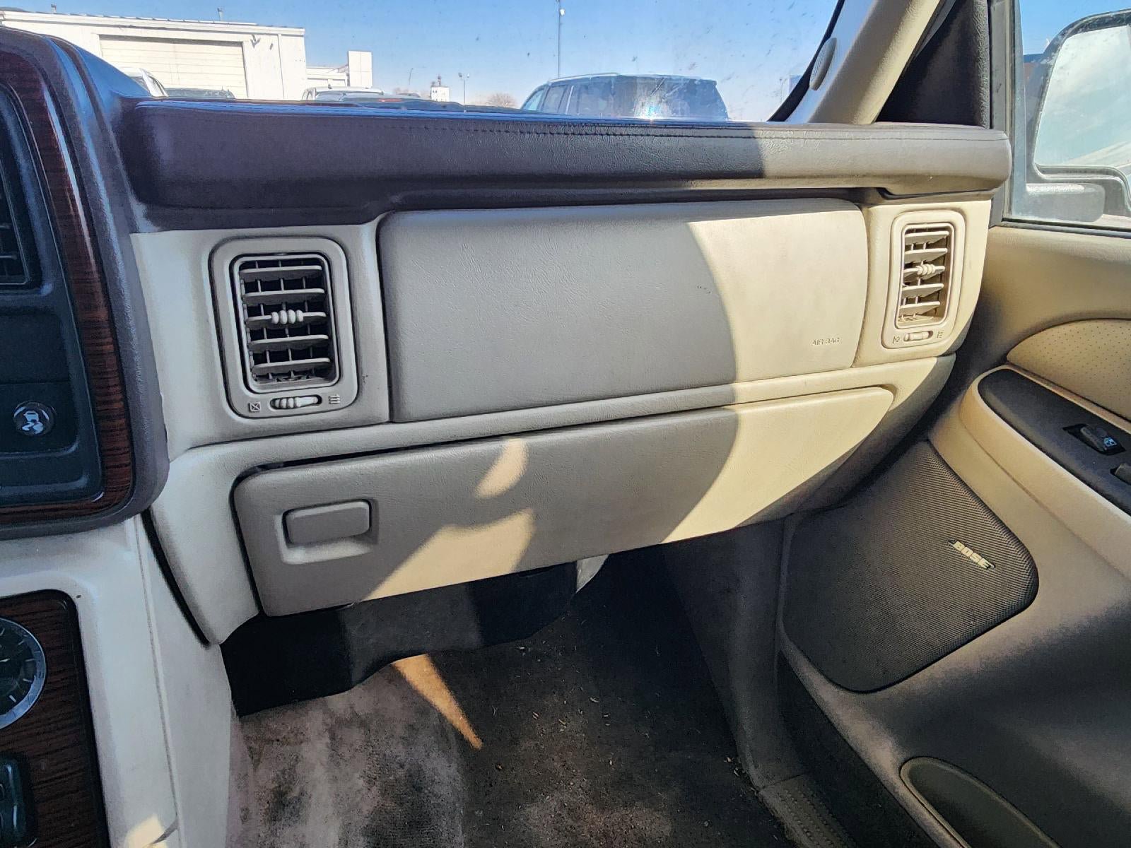 Used 2004 Cadillac Escalade AWD image 11