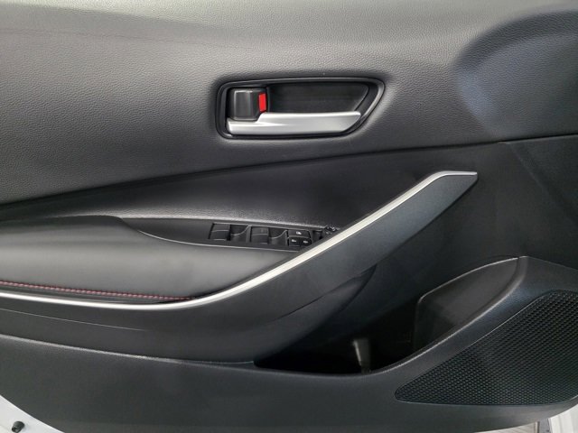 Used 2025 Toyota Corolla SE w/ Convenience Package image 10