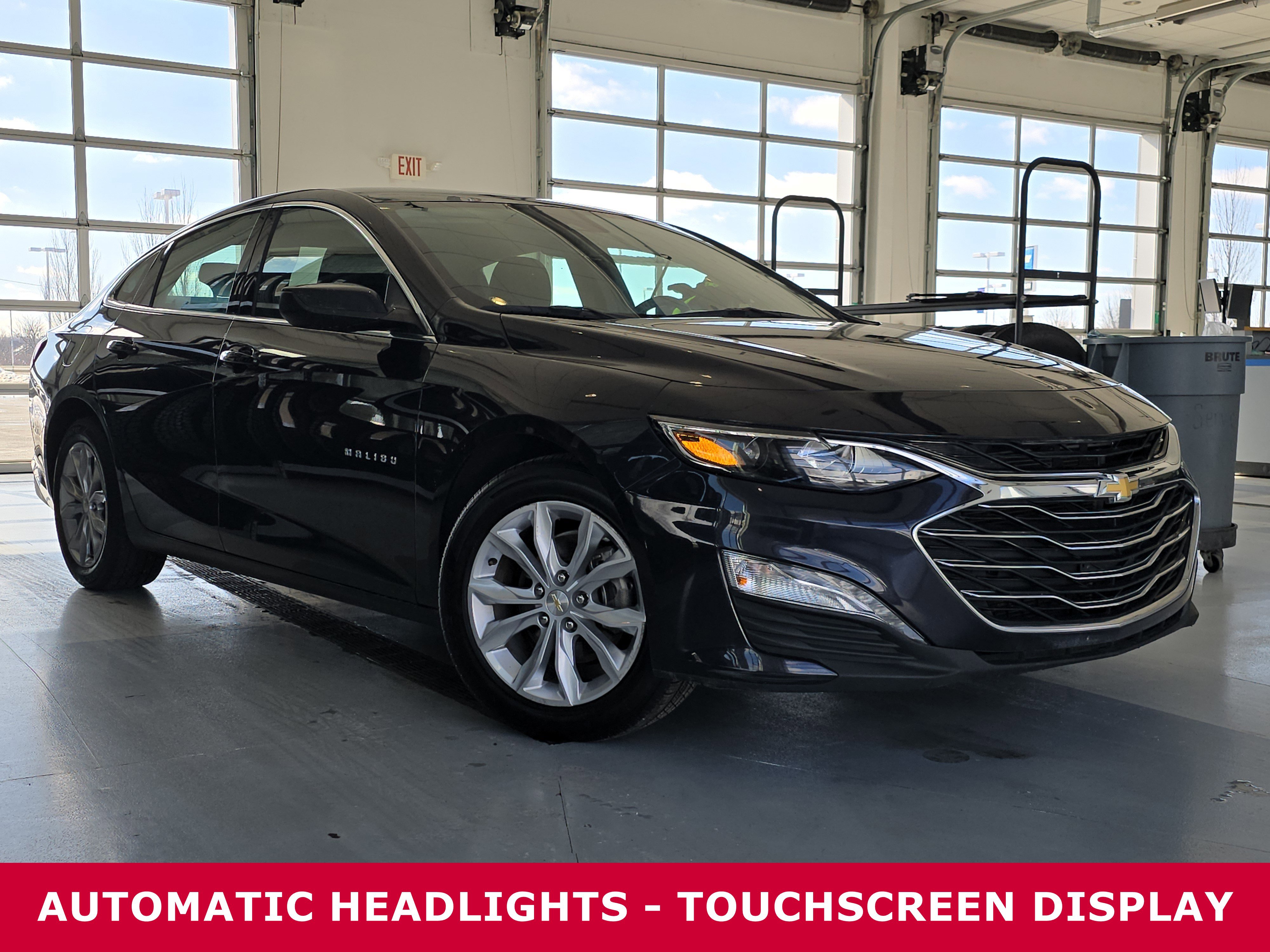 Used 2023 Chevrolet Malibu LT image 3