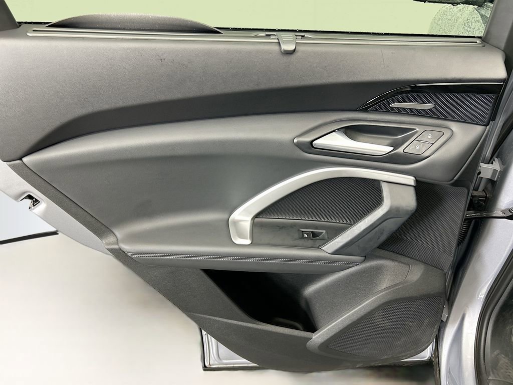 Certified 2025 Audi Q5 Premium Plus w/ Premium Plus image 26