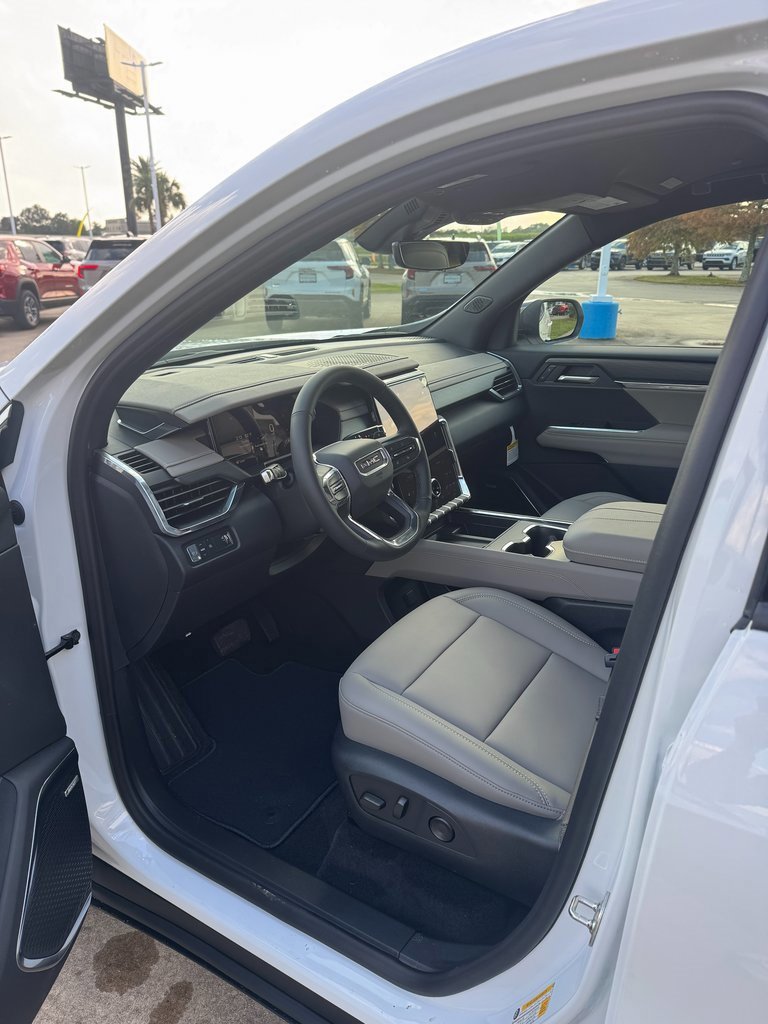 New 2026 GMC Acadia Elevation w/ Elevation Premium Package image 10