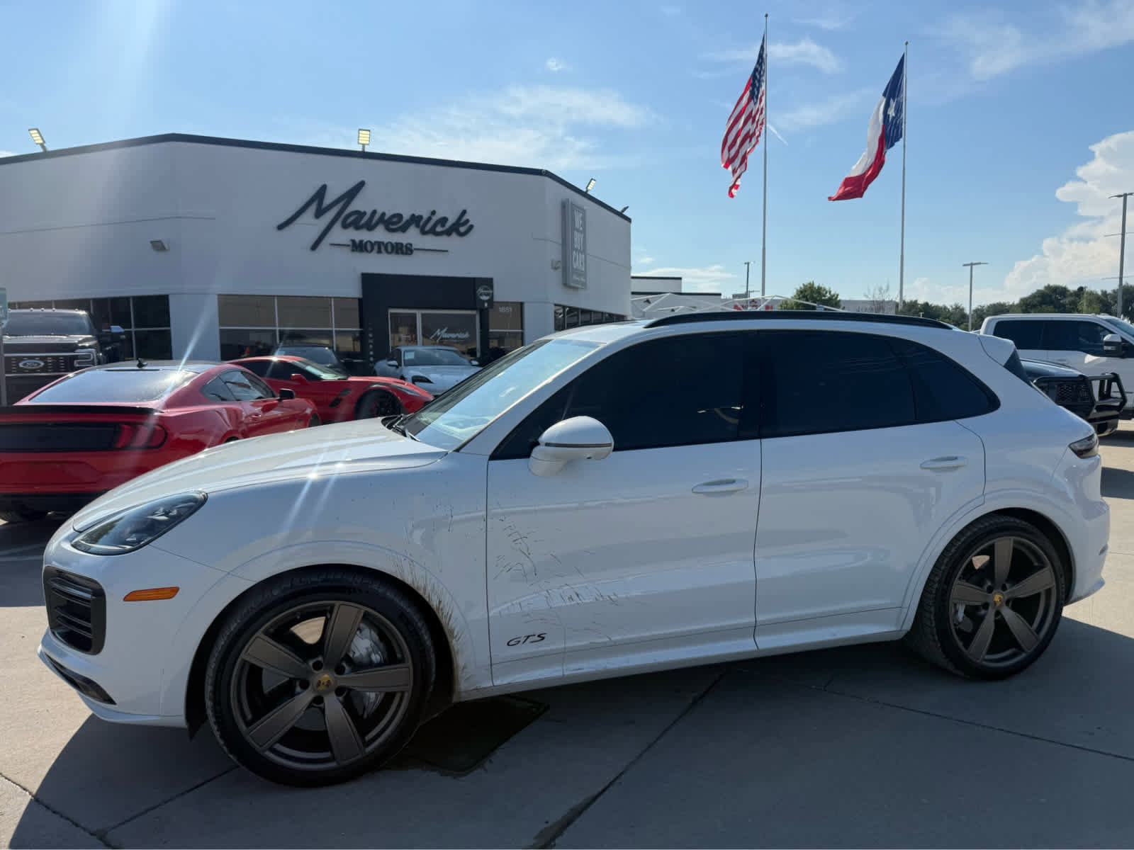 Used 2021 Porsche Cayenne GTS AWD/4WD image 1