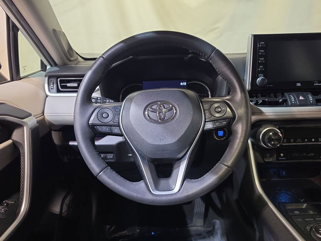 Used 2021 Toyota RAV4 Limited image 11
