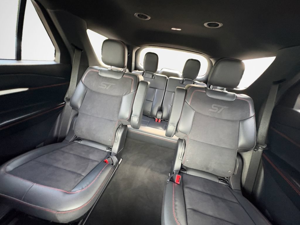 Used 2026 Ford Explorer ST AWD/4WD image 28