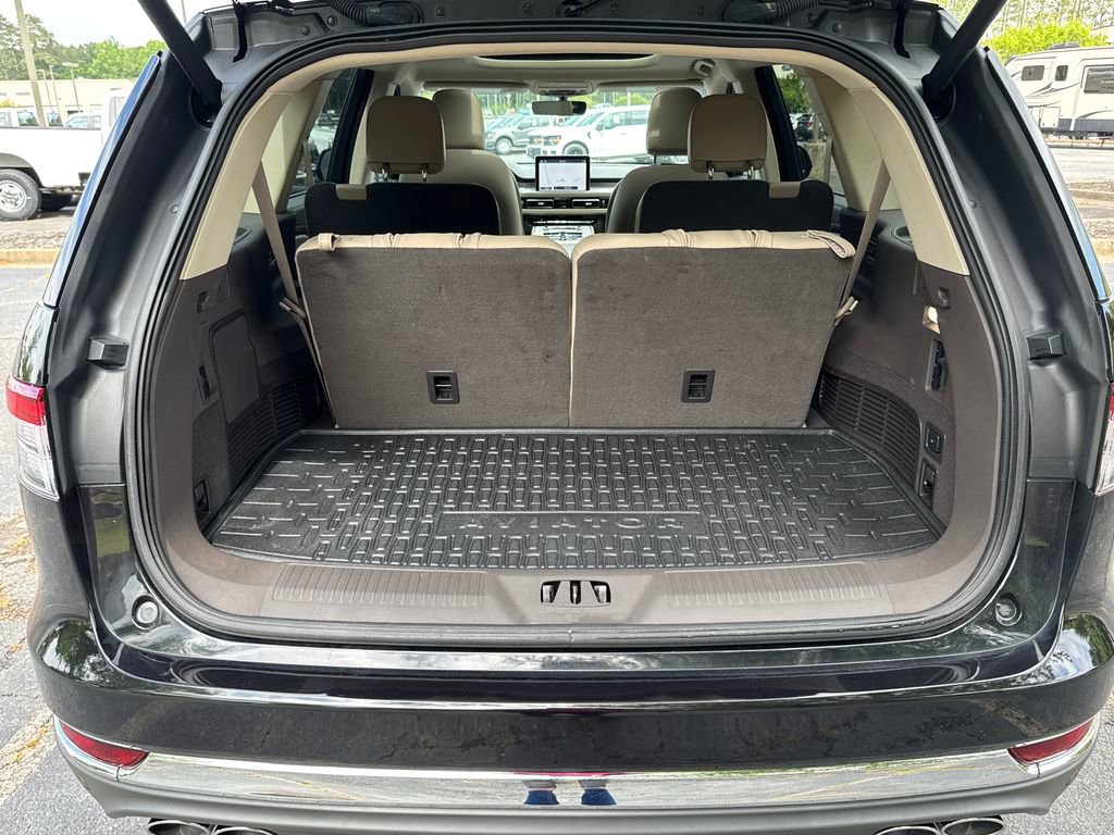 Used 2023 Lincoln Aviator AWD w/ Premium Package image 28