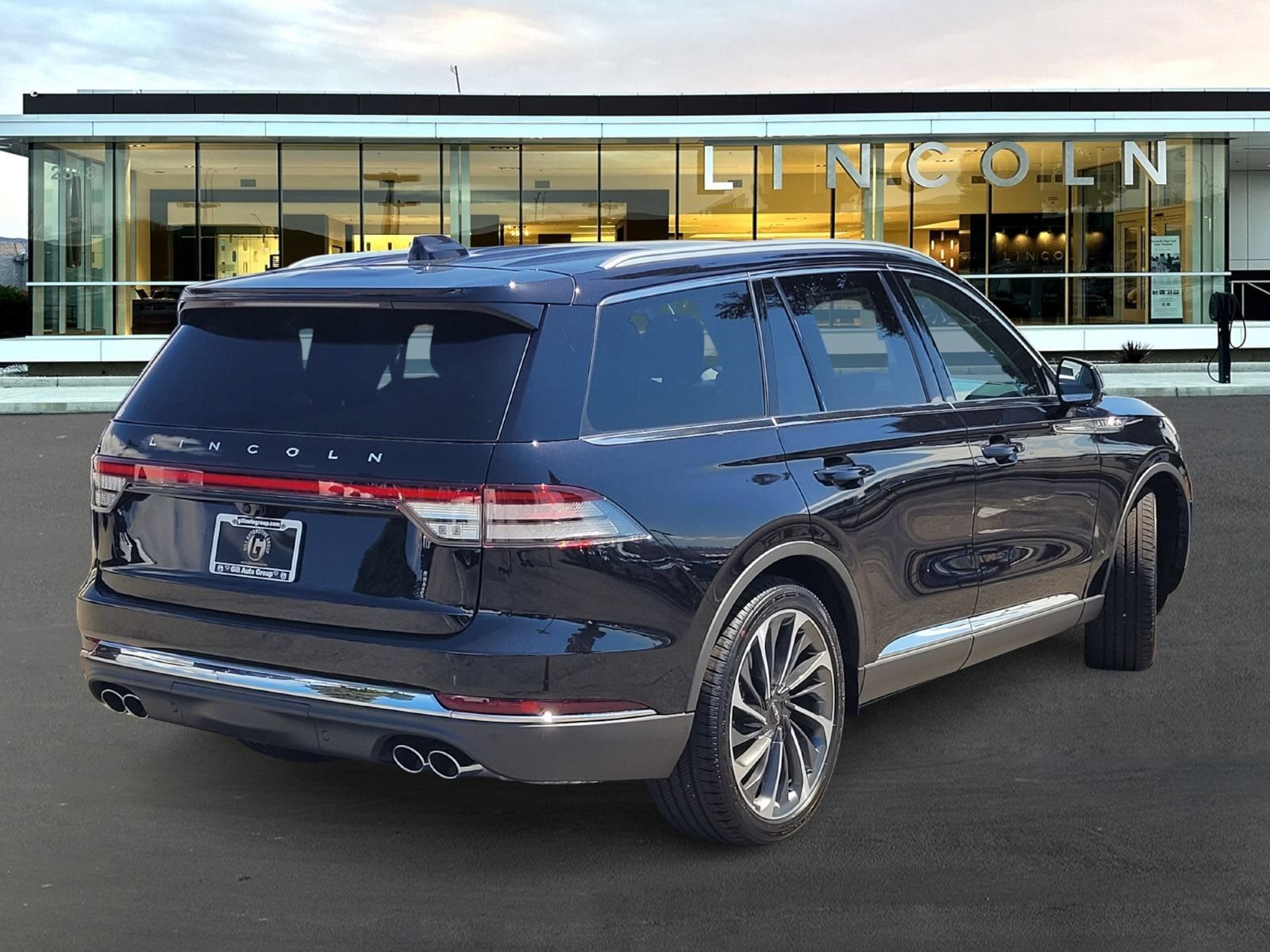New 2026 Lincoln Aviator Reserve AWD/4WD image 4