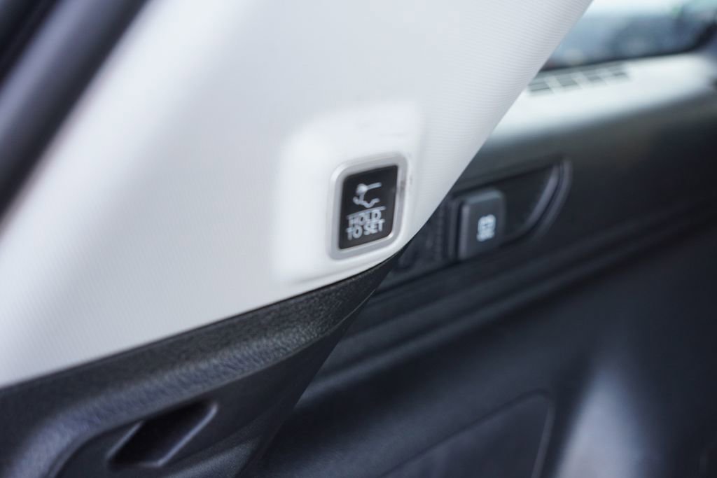 Used 2023 Jeep Grand Cherokee 30th Anniversary image 23