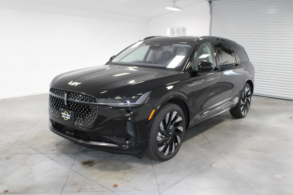 New 2026 Lincoln Nautilus Reserve image 3