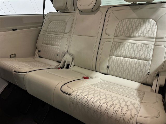 Used 2022 Lincoln Navigator L Black Label image 19