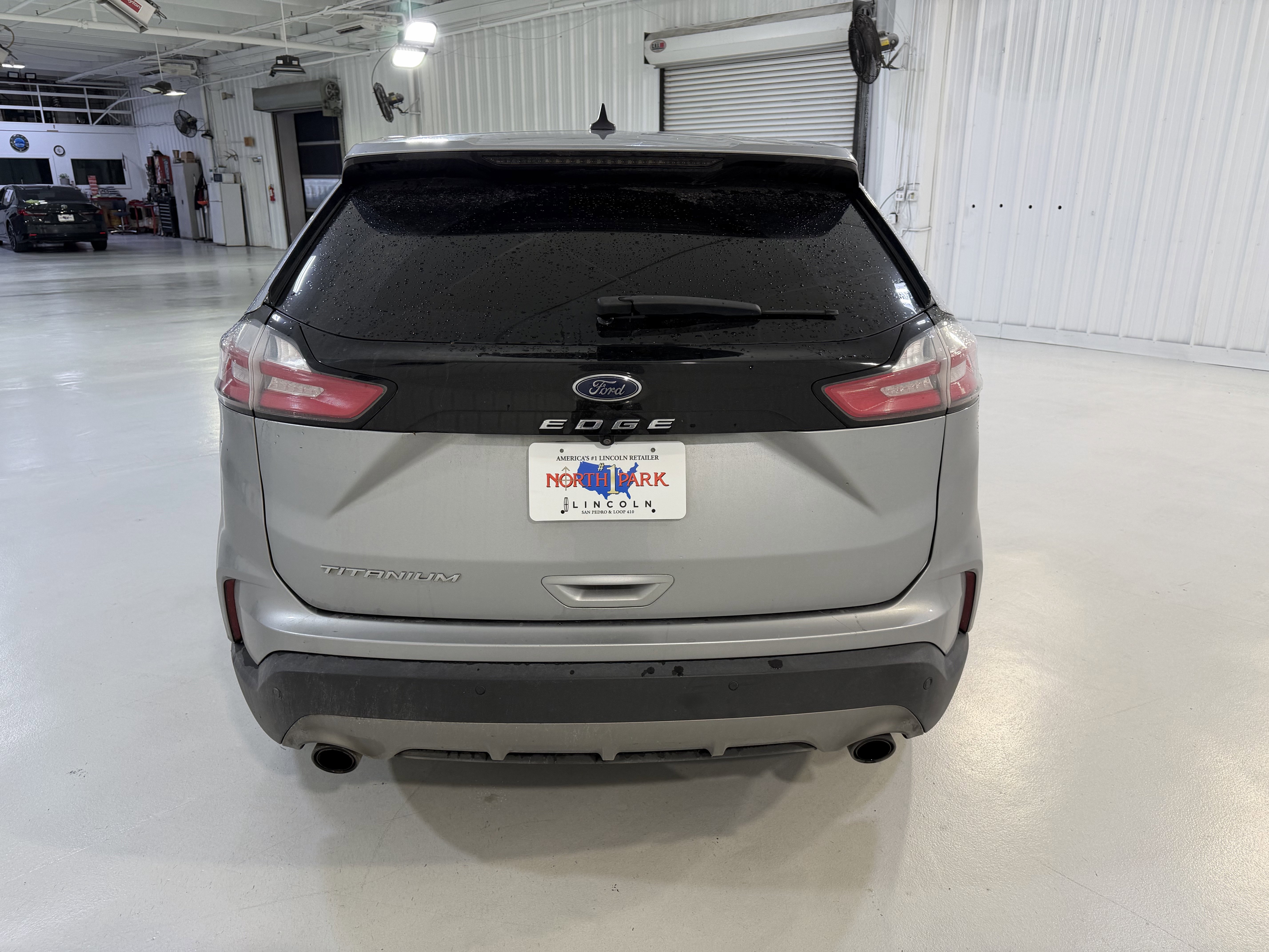 Used 2021 Ford Edge Titanium FWD image 8
