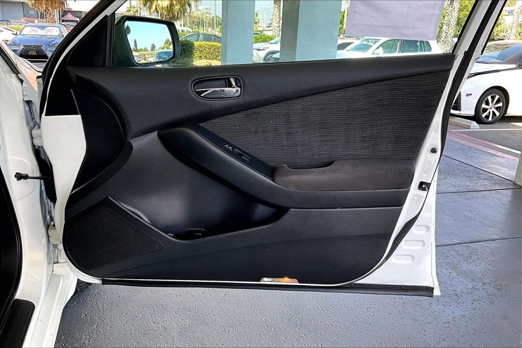 Used 2011 Nissan Altima 2.5 S FWD image 28