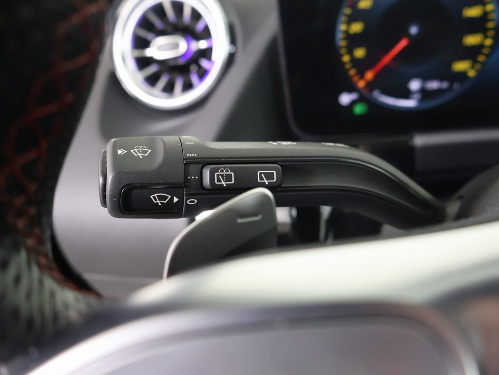 Used 2023 Mercedes-Benz GLA 35 AMG 4MATIC image 26