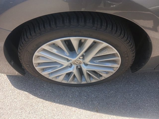 Used 2018 Lexus ES 350 w/ Luxury Package w/Wood Trim FWD image 10