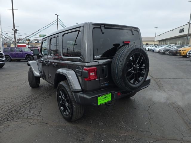 Used 2025 Jeep Wrangler Unlimited Sahara w/ Safety Group image 5