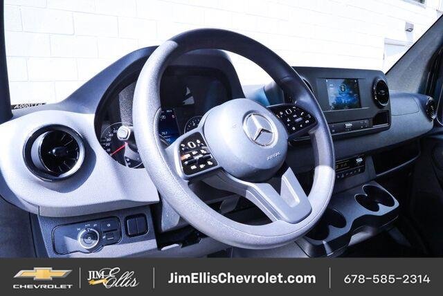 Used 2024 Mercedes-Benz Sprinter 2500 image 4