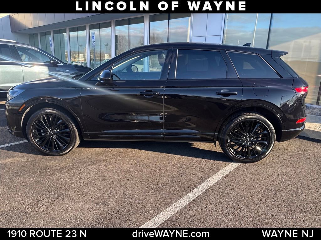 Certified 2023 Lincoln Corsair AWD w/ Equipment Group 101A image 2
