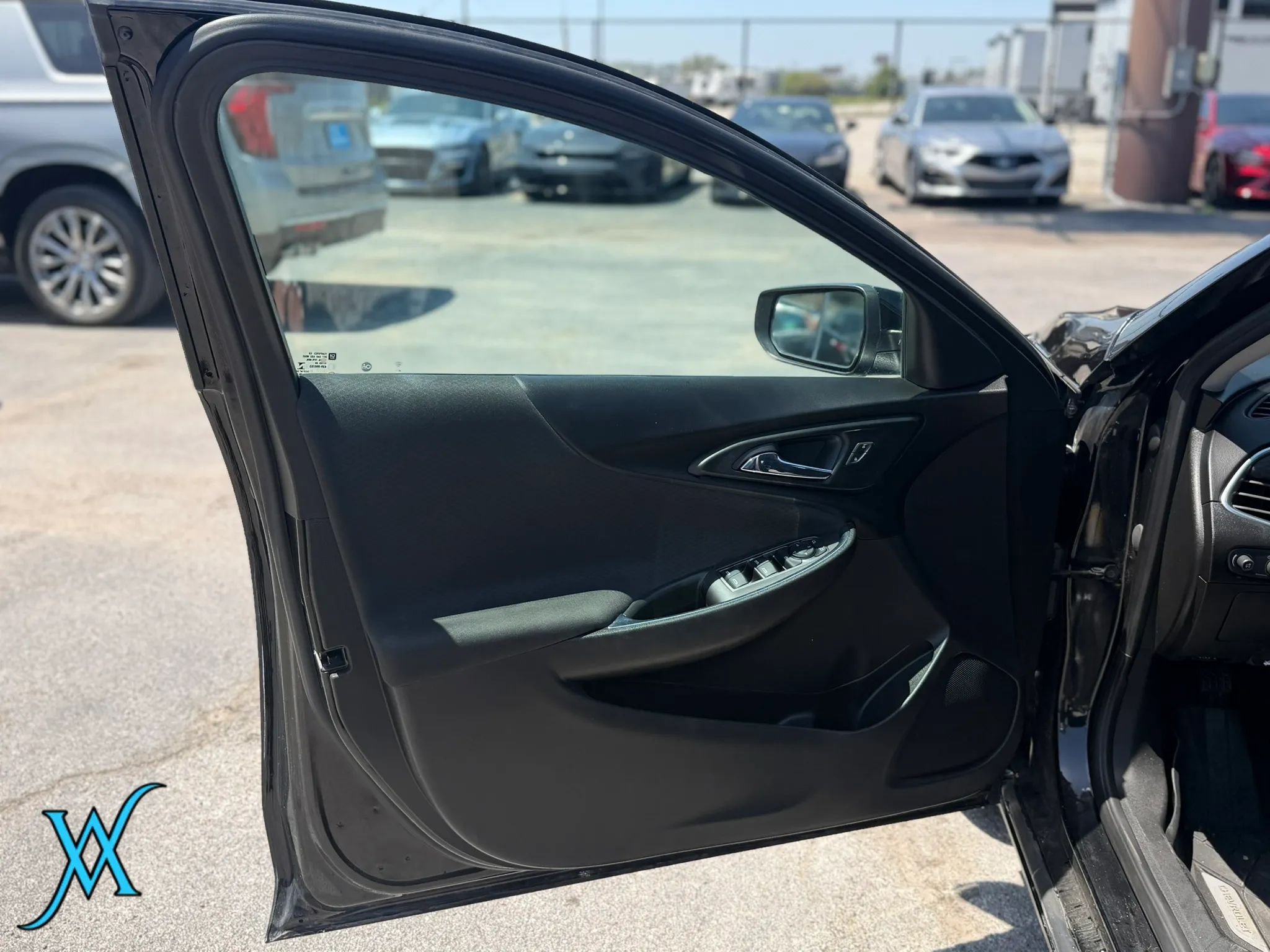 Used 2021 Chevrolet Malibu LT FWD image 11