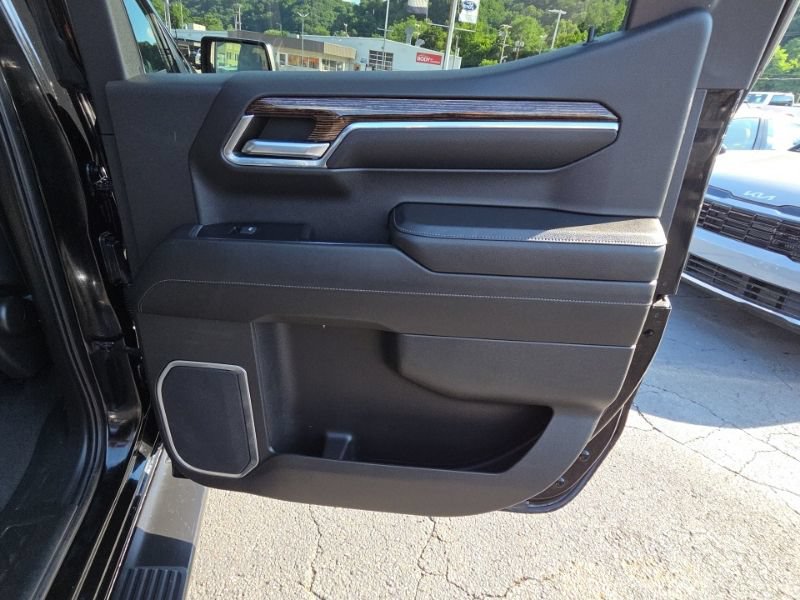 Used 2022 GMC Sierra 1500 Elevation AWD/4WD image 18
