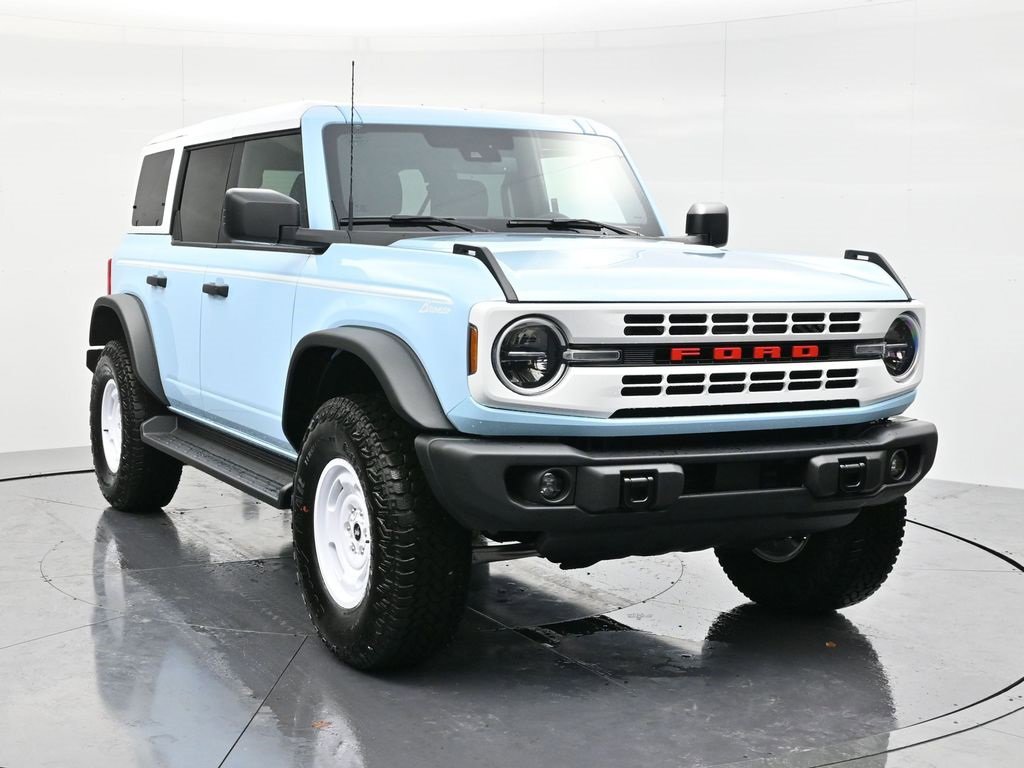 New 2025 Ford Bronco Heritage Edition image 3