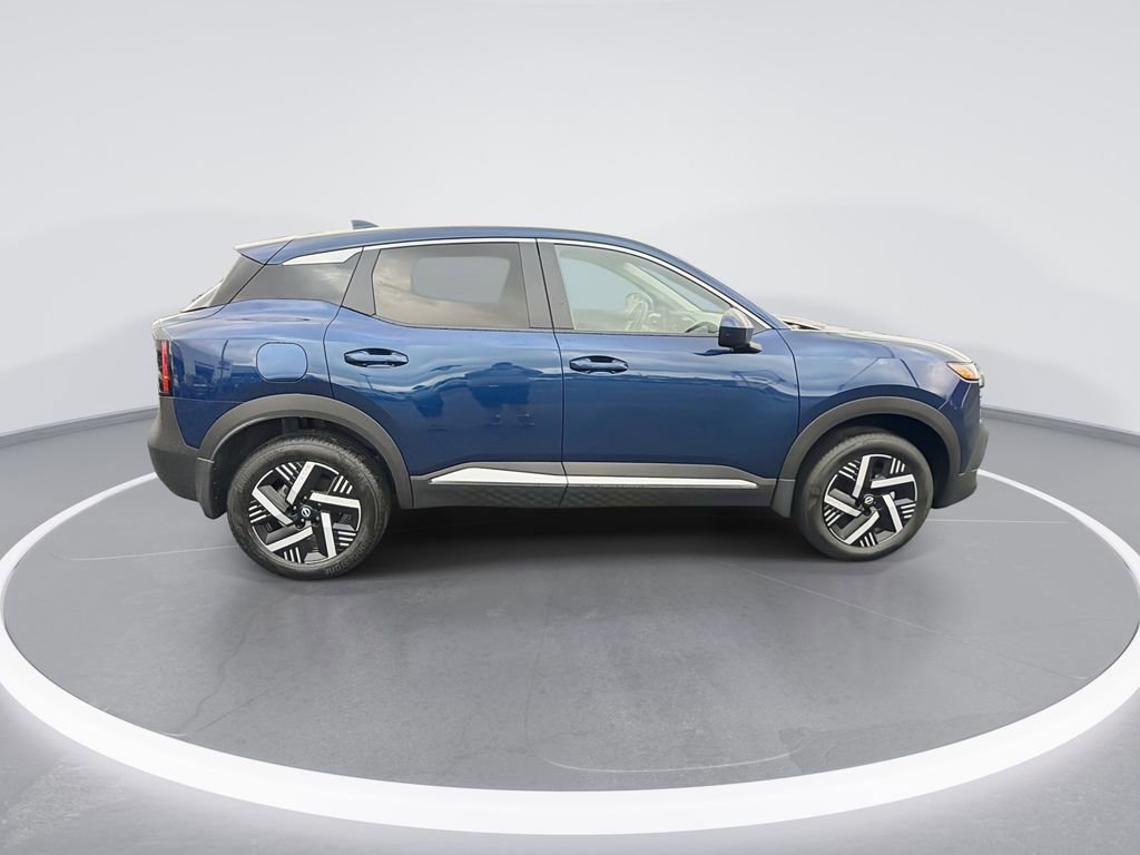 Used 2025 Nissan Kicks SV image 9