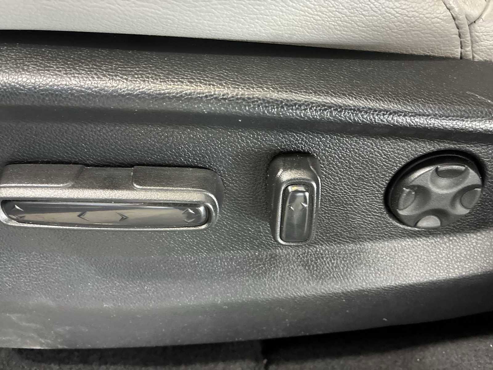 Used 2017 Honda CR-V EX-L image 14