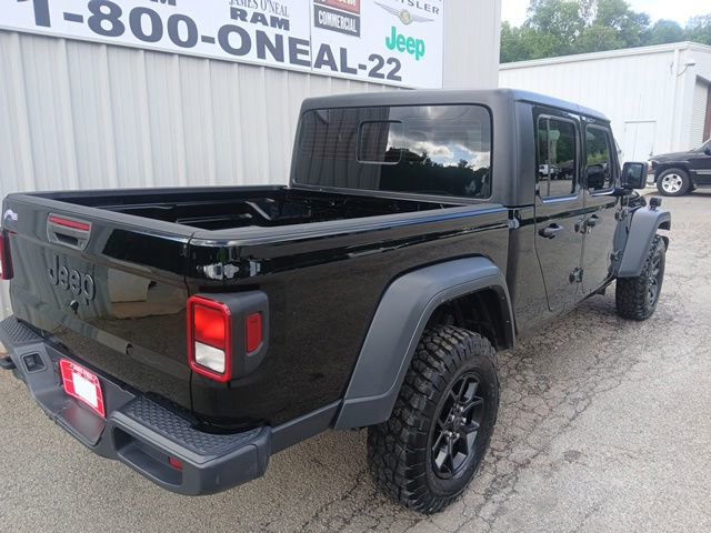 Used 2023 Jeep Gladiator Sport AWD/4WD image 3