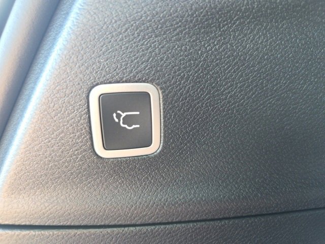 New 2026 Chrysler Pacifica Limited w/ S Appearance Package image 24